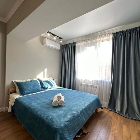 Жилой Комплекс Молодежный На Тулебаева Apartment Almaty Exterior photo